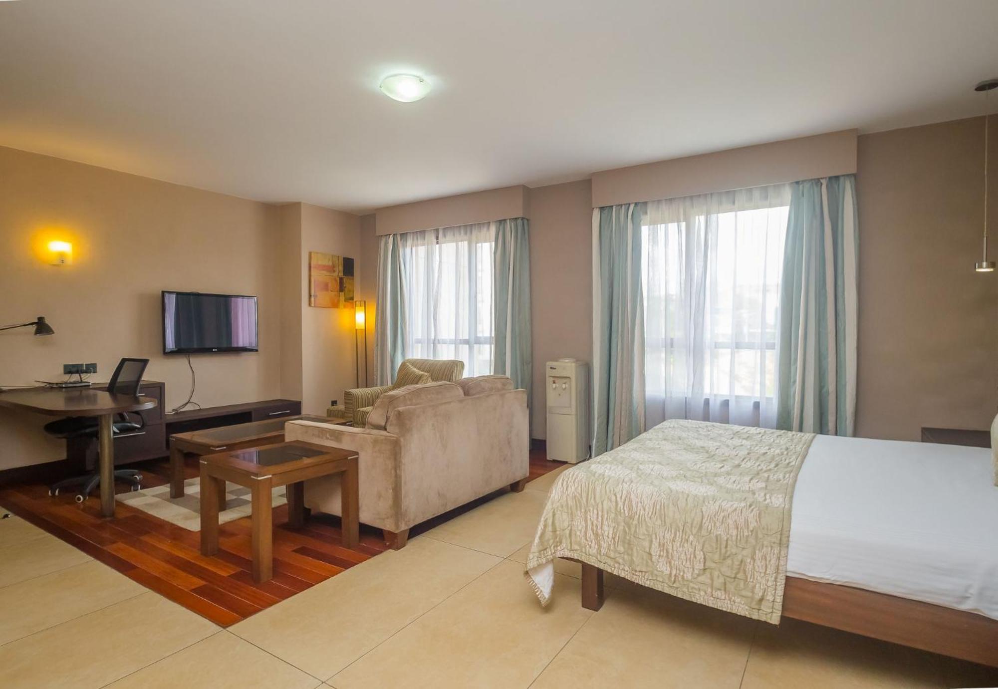 Taarifa Suites By Dunhill Serviced Apartments Nairobi Extérieur photo