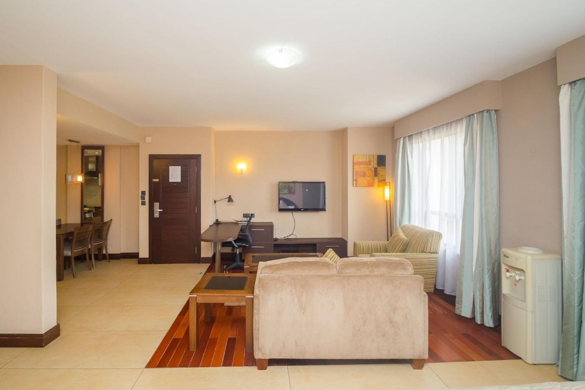 Taarifa Suites By Dunhill Serviced Apartments Nairobi Extérieur photo