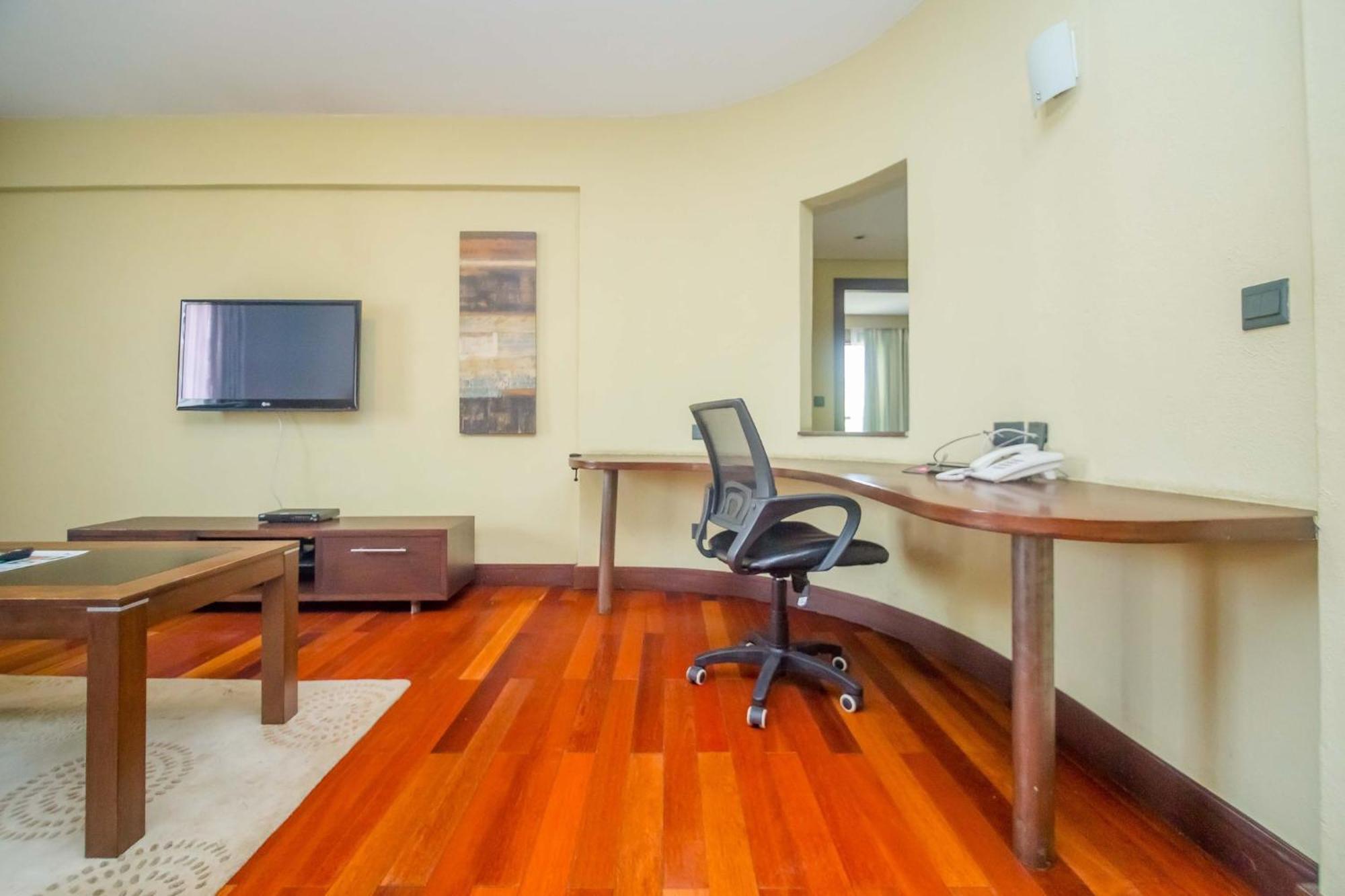 Taarifa Suites By Dunhill Serviced Apartments Nairobi Extérieur photo